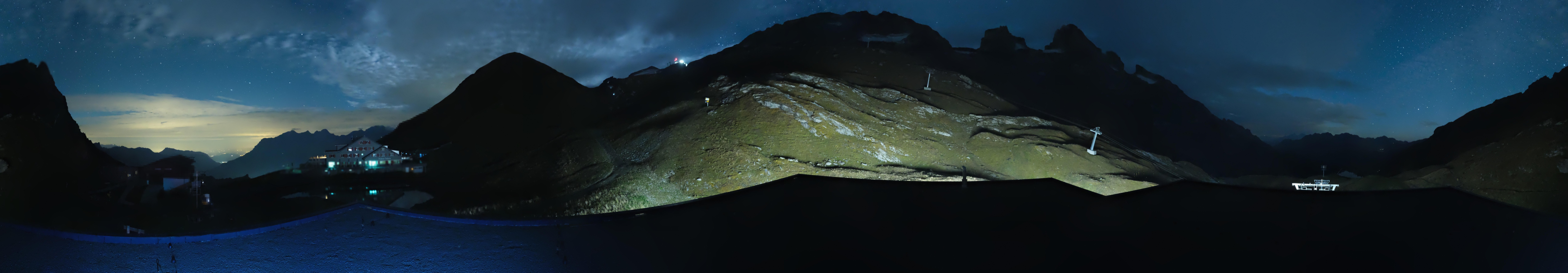 Archiv Foto Webcam Engelberg Titlis: Berghaus Jochpass