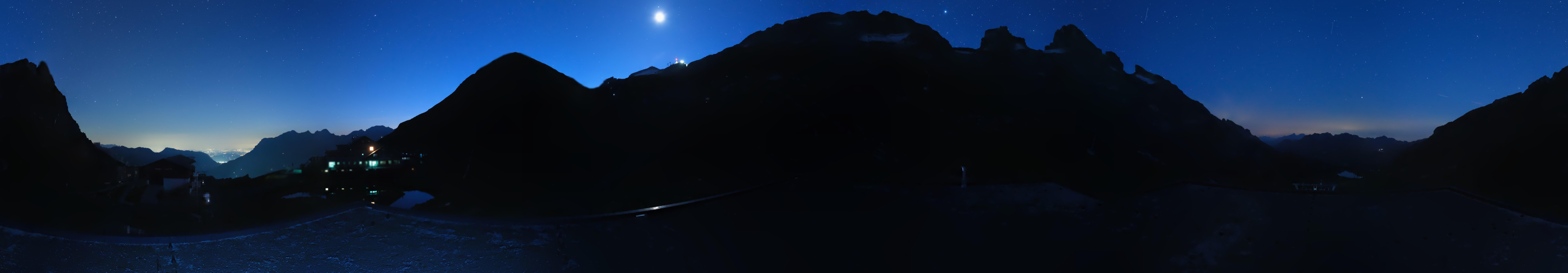 Archiv Foto Webcam Engelberg Titlis: Berghaus Jochpass