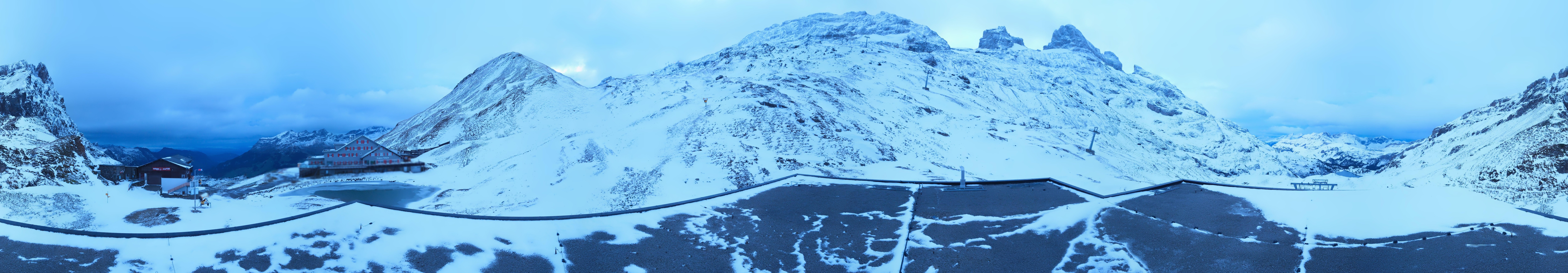 Archiv Foto Webcam Engelberg Titlis: Berghaus Jochpass