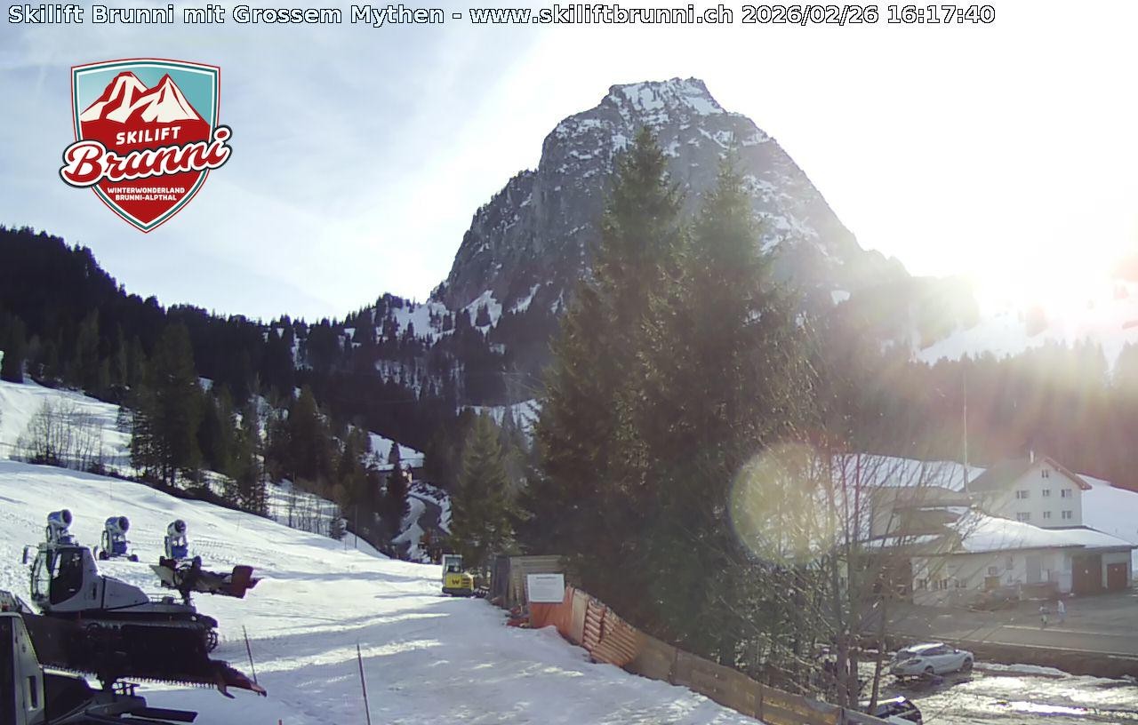 Archived image Webcam Panorama Mythen