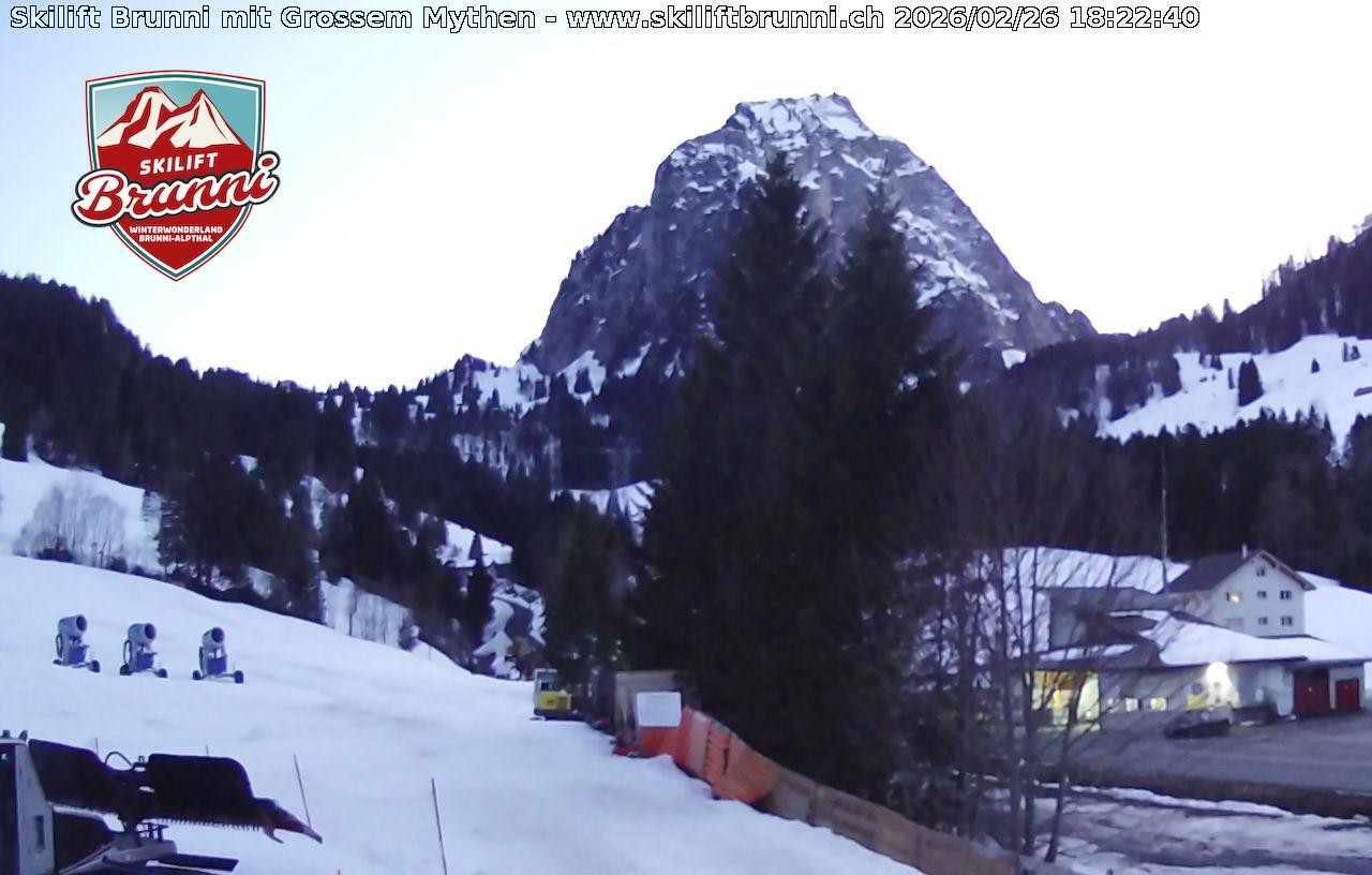 Archived image Webcam Panorama Mythen