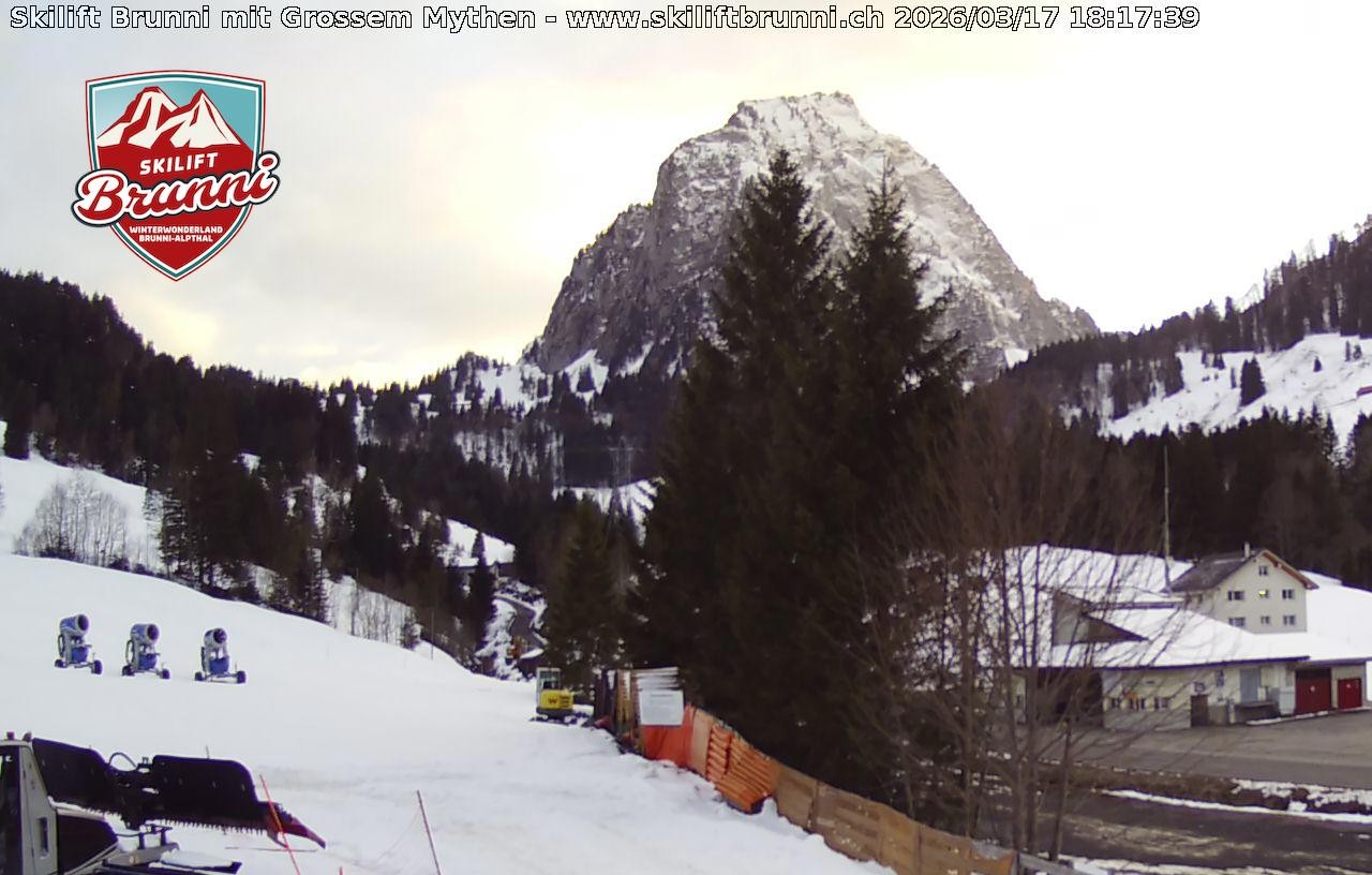 Archived image Webcam Panorama Mythen