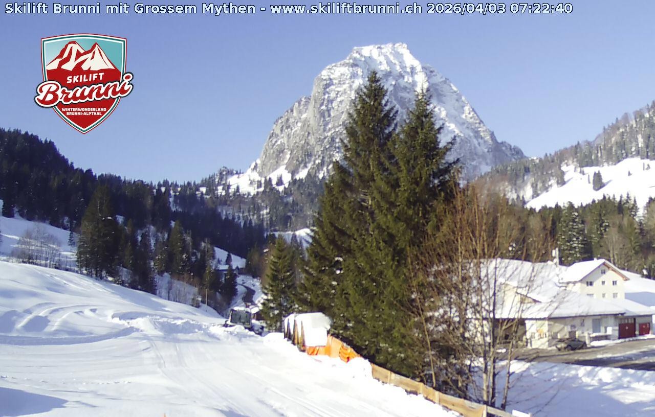 Archived image Webcam Panorama Mythen