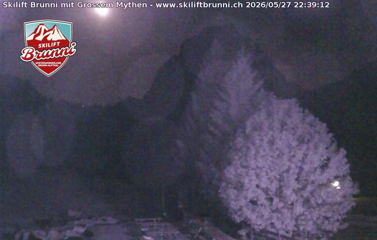 Archived image Webcam Panorama Mythen