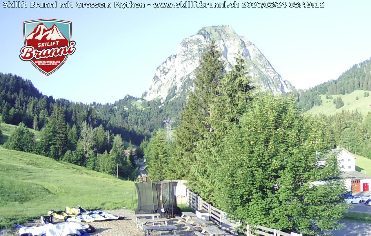 Archived image Webcam Panorama Mythen