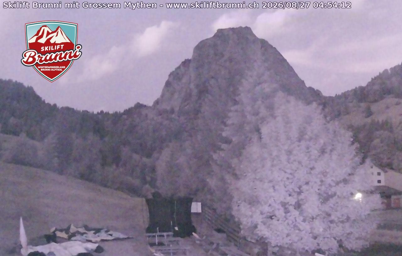 Archived image Webcam Panorama Mythen