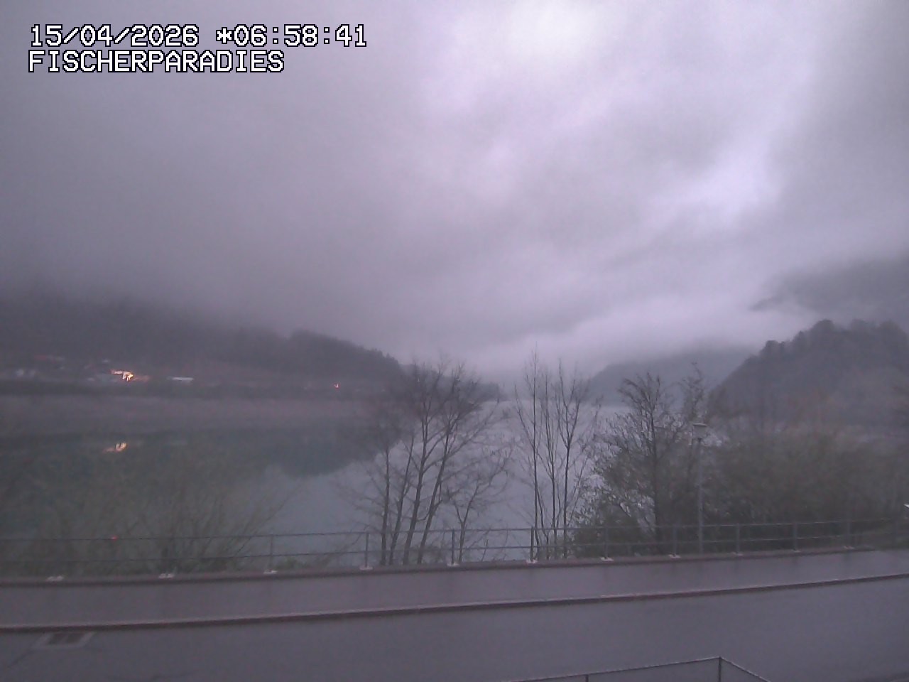 Archived image Webcam "Fischerparadies" Lungerersee