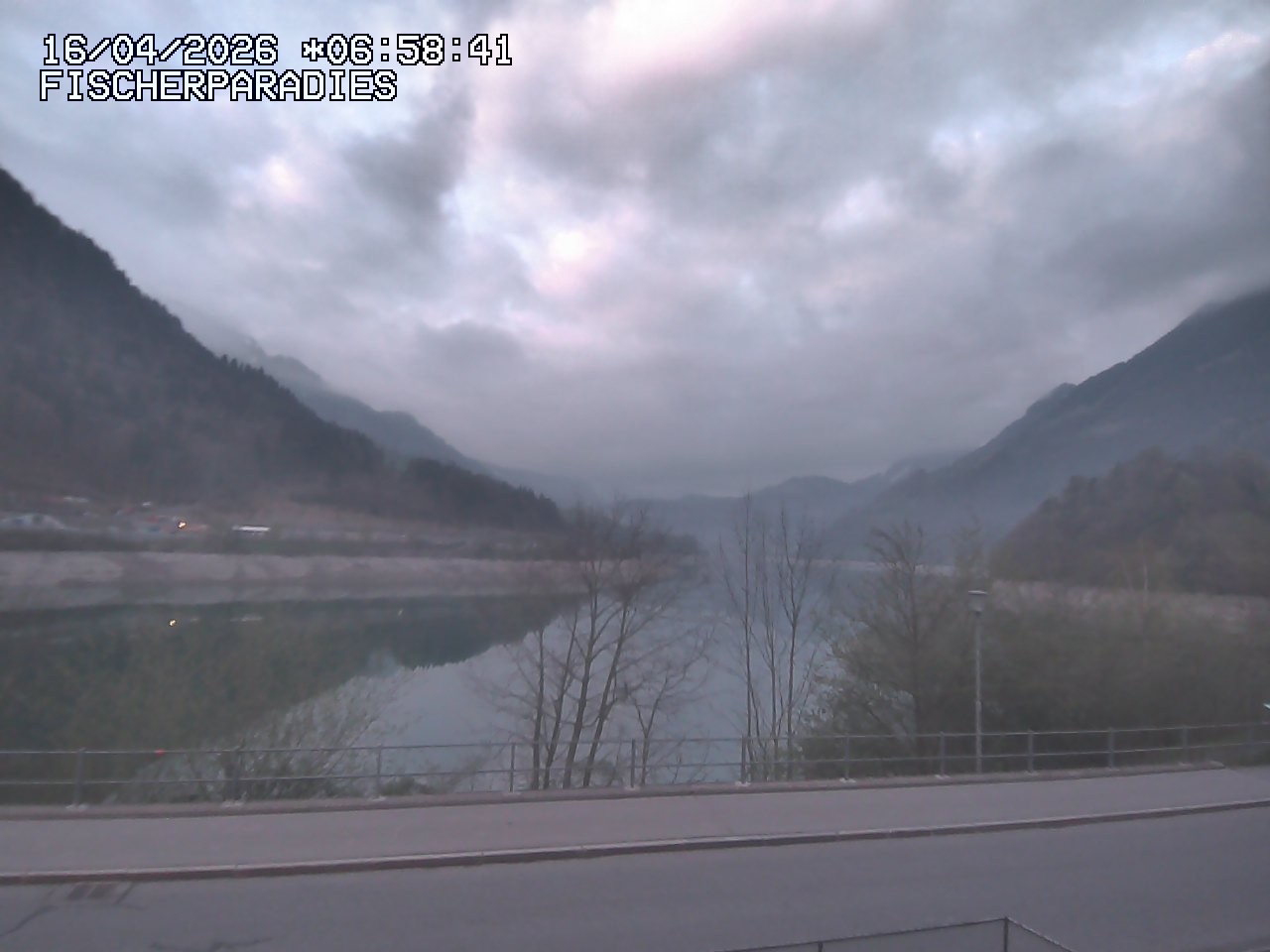 Archiv Foto Webcam Lungerersee - Blickrichtung Süden