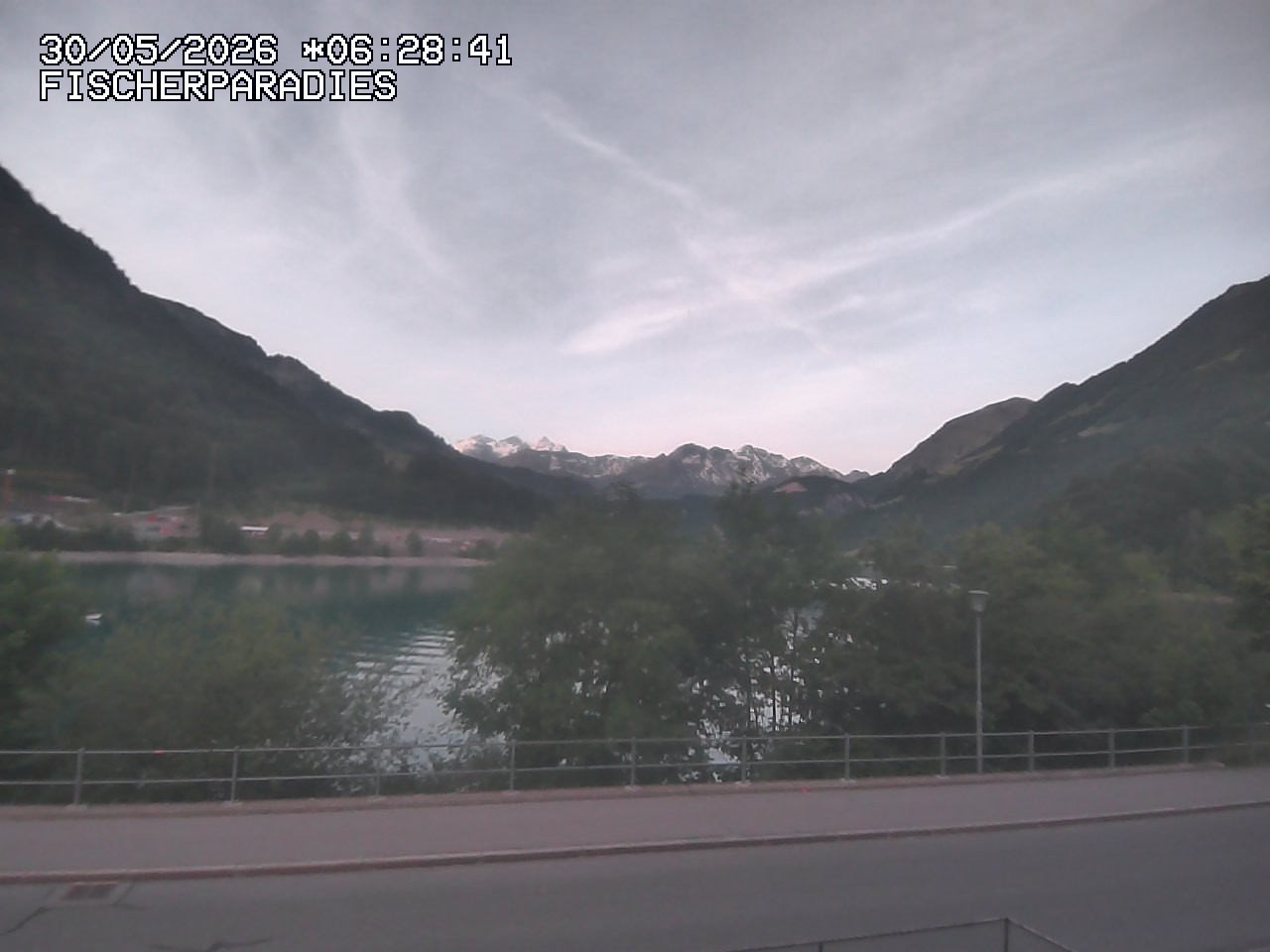 Archived image Webcam "Fischerparadies" Lungerersee