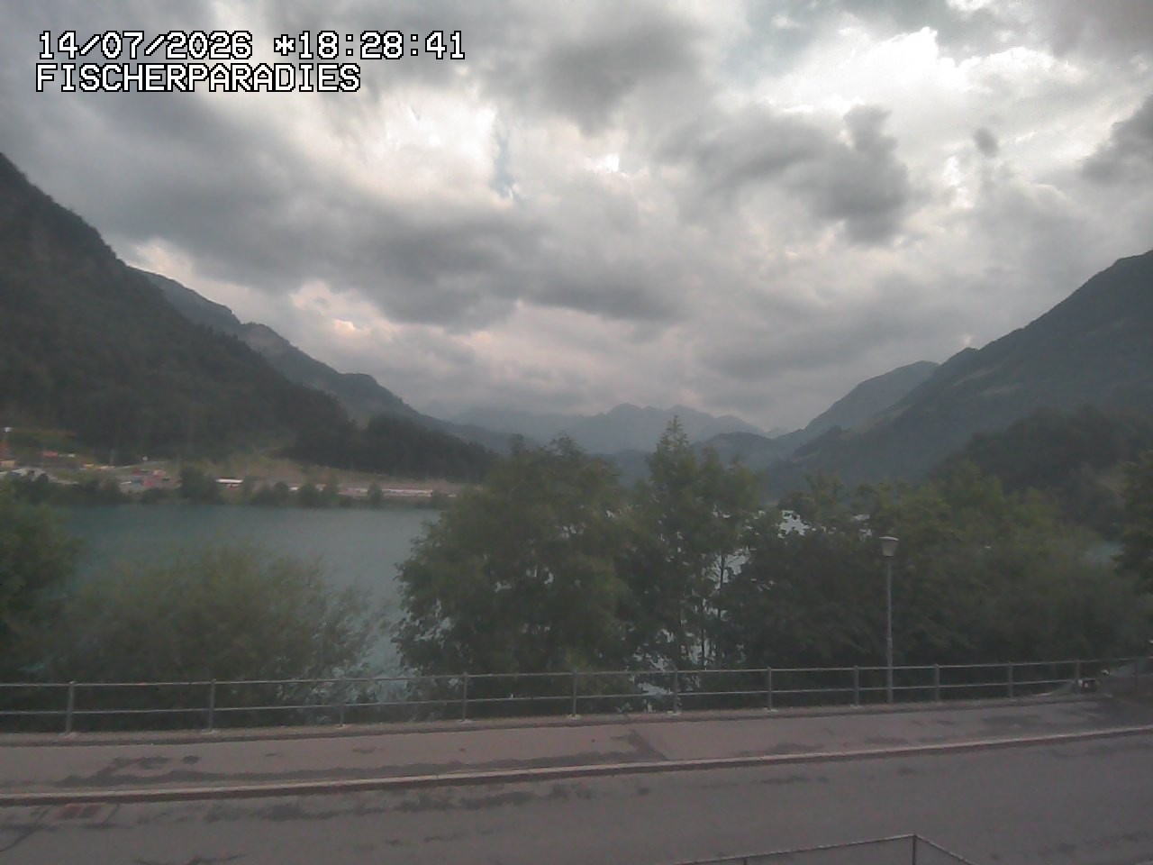 Archived image Webcam "Fischerparadies" Lungerersee