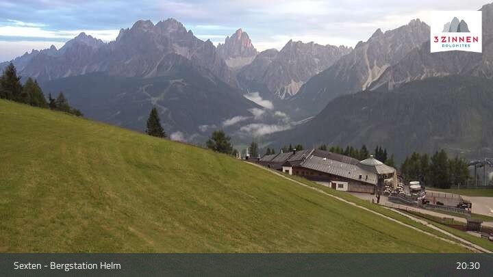 Archiv Foto Webcam Helm Plateau in den Sextner Dolomiten
