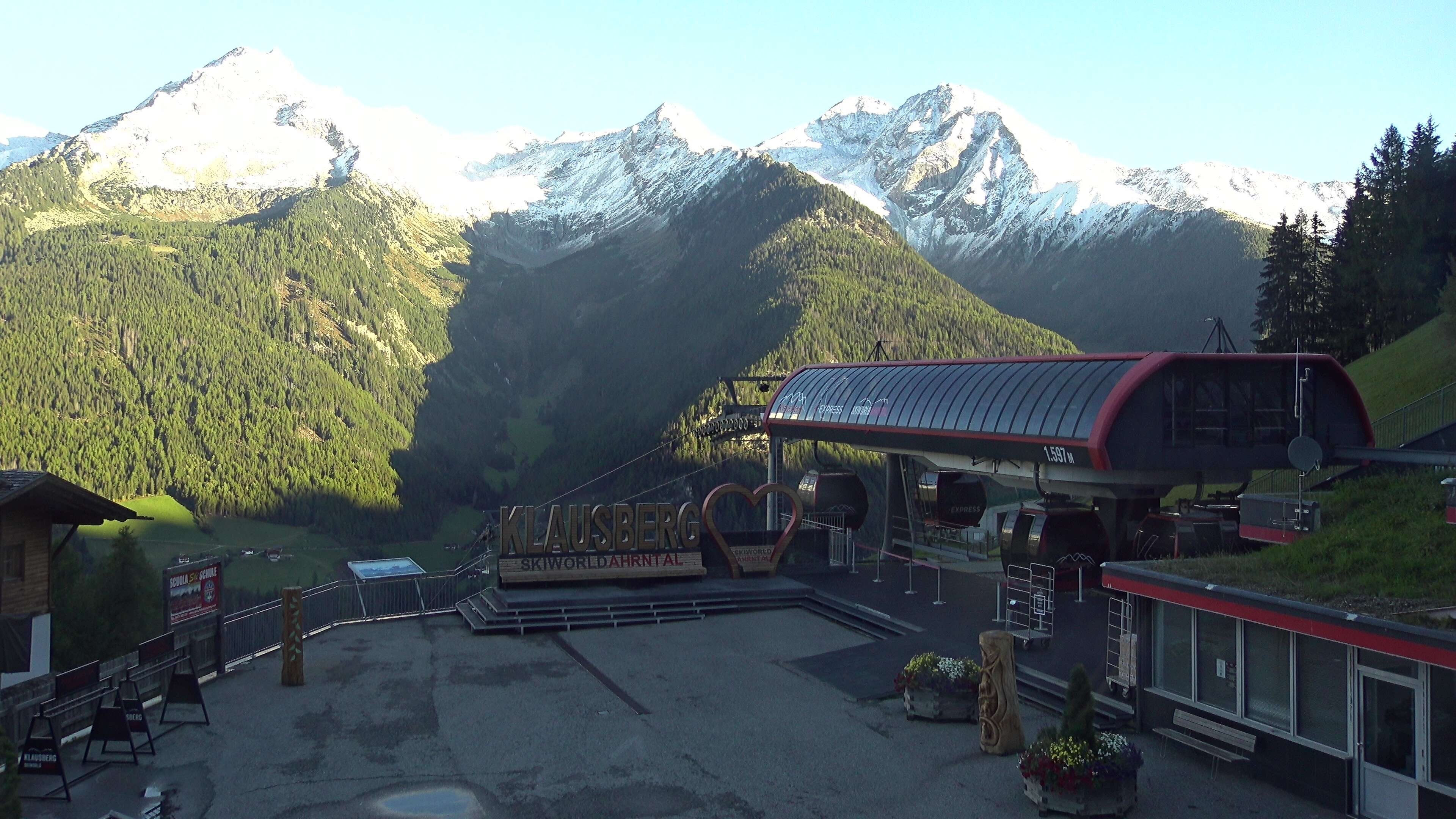 Archived image Webcam Klausberg upper station