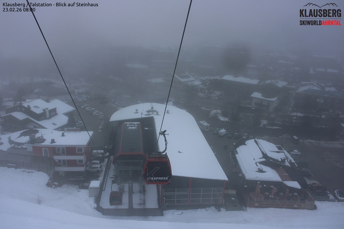 Archived image Webcam Klausberg gondola, Cadipietra/Steinhaus