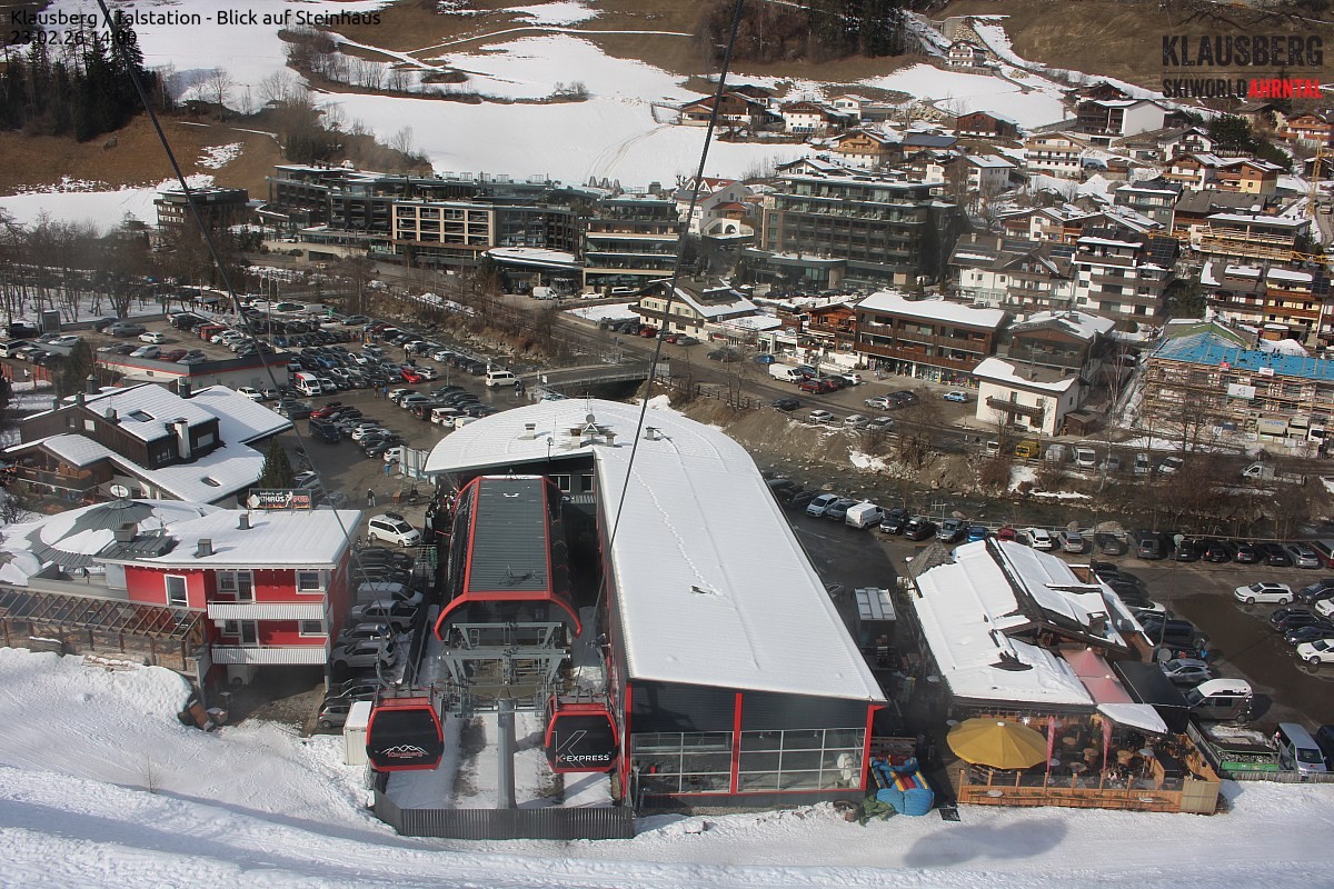 Archived image Webcam Klausberg gondola, Cadipietra/Steinhaus