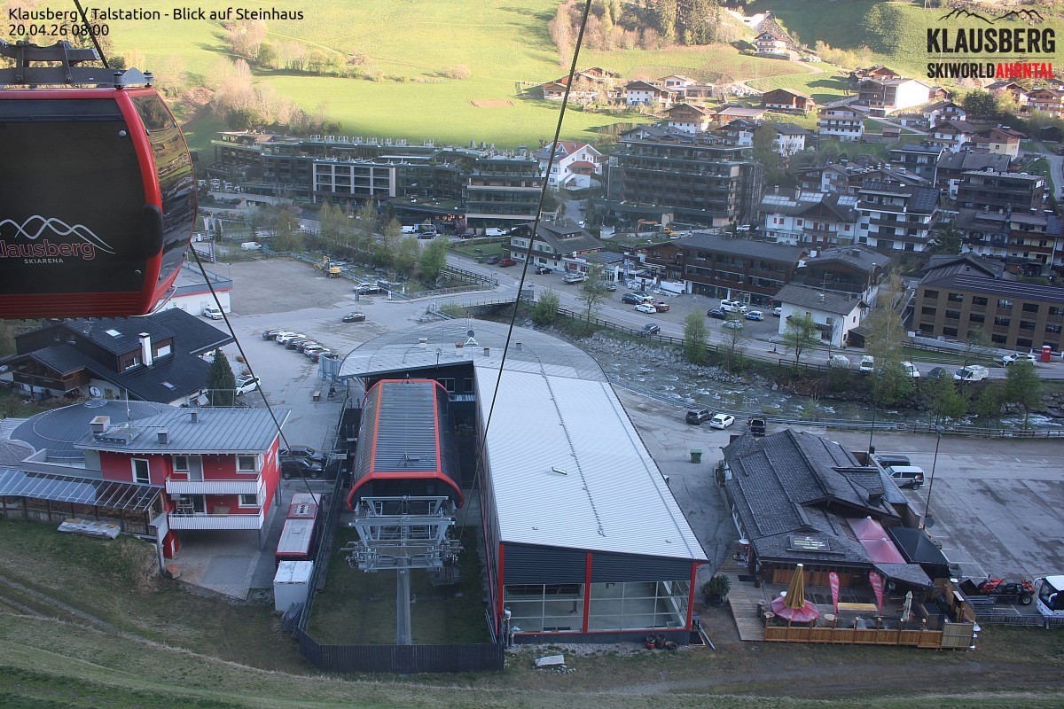 Archived image Webcam Klausberg gondola, Cadipietra/Steinhaus