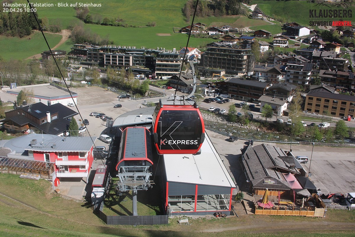 Archived image Webcam Klausberg gondola, Cadipietra/Steinhaus