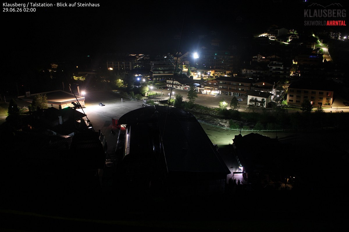Archived image Webcam Klausberg gondola, Cadipietra/Steinhaus