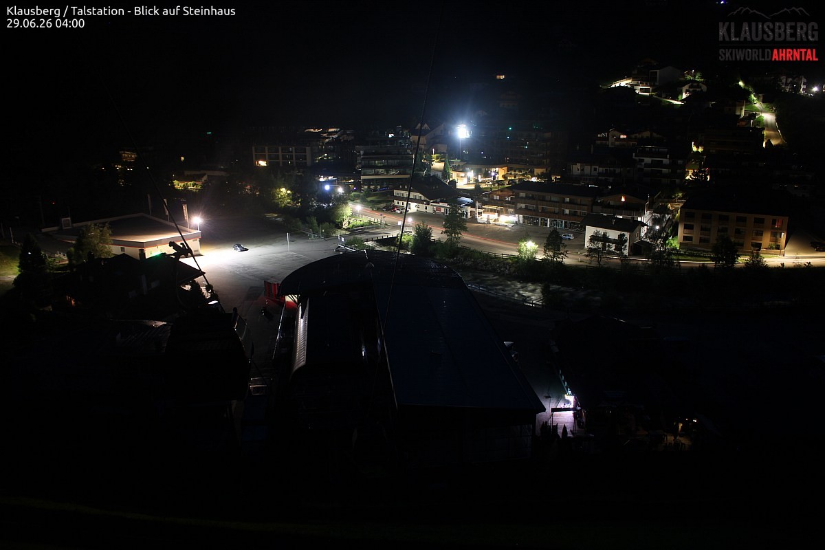 Archived image Webcam Klausberg gondola, Cadipietra/Steinhaus