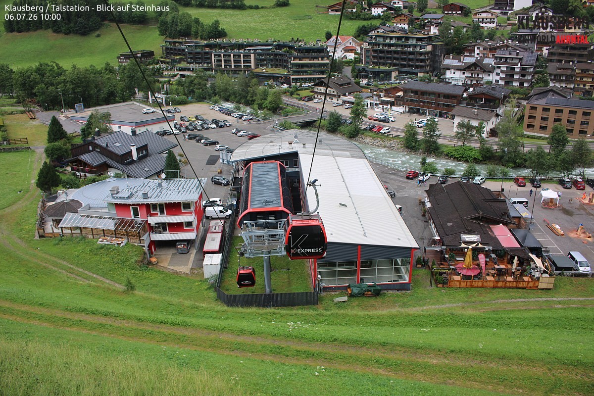 Archived image Webcam Klausberg gondola, Cadipietra/Steinhaus