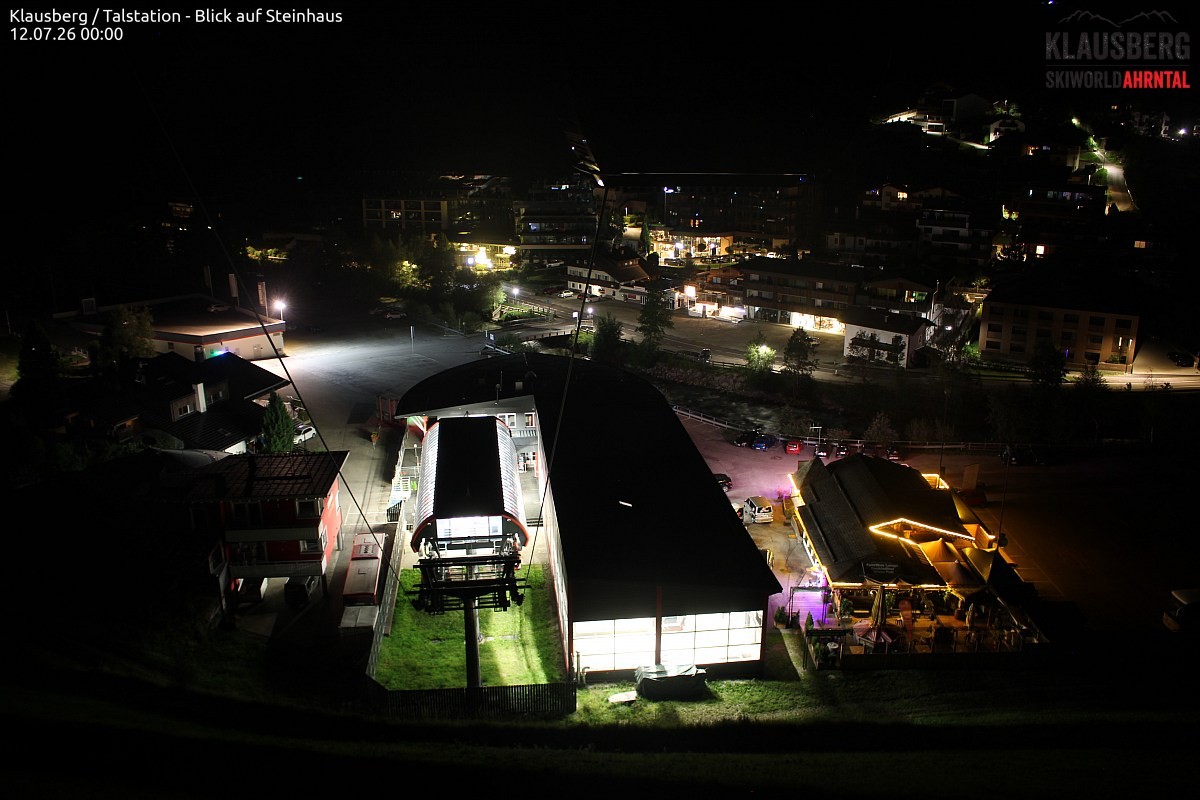 Archived image Webcam Klausberg gondola, Cadipietra/Steinhaus