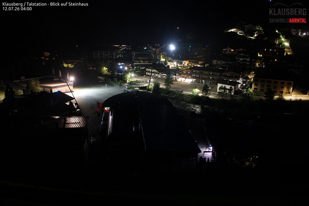 Archived image Webcam Klausberg gondola, Cadipietra/Steinhaus