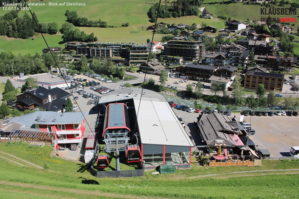 Archived image Webcam Klausberg gondola, Cadipietra/Steinhaus