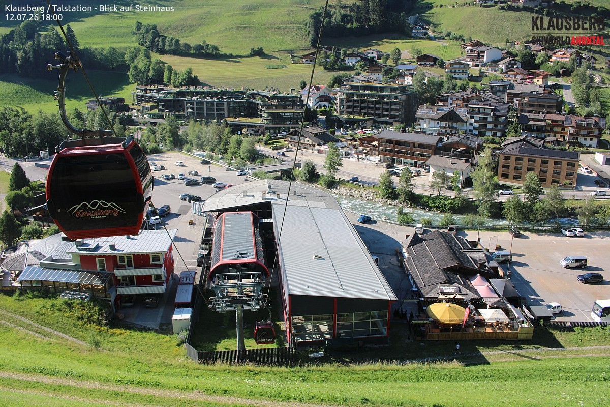 Archived image Webcam Klausberg gondola, Cadipietra/Steinhaus