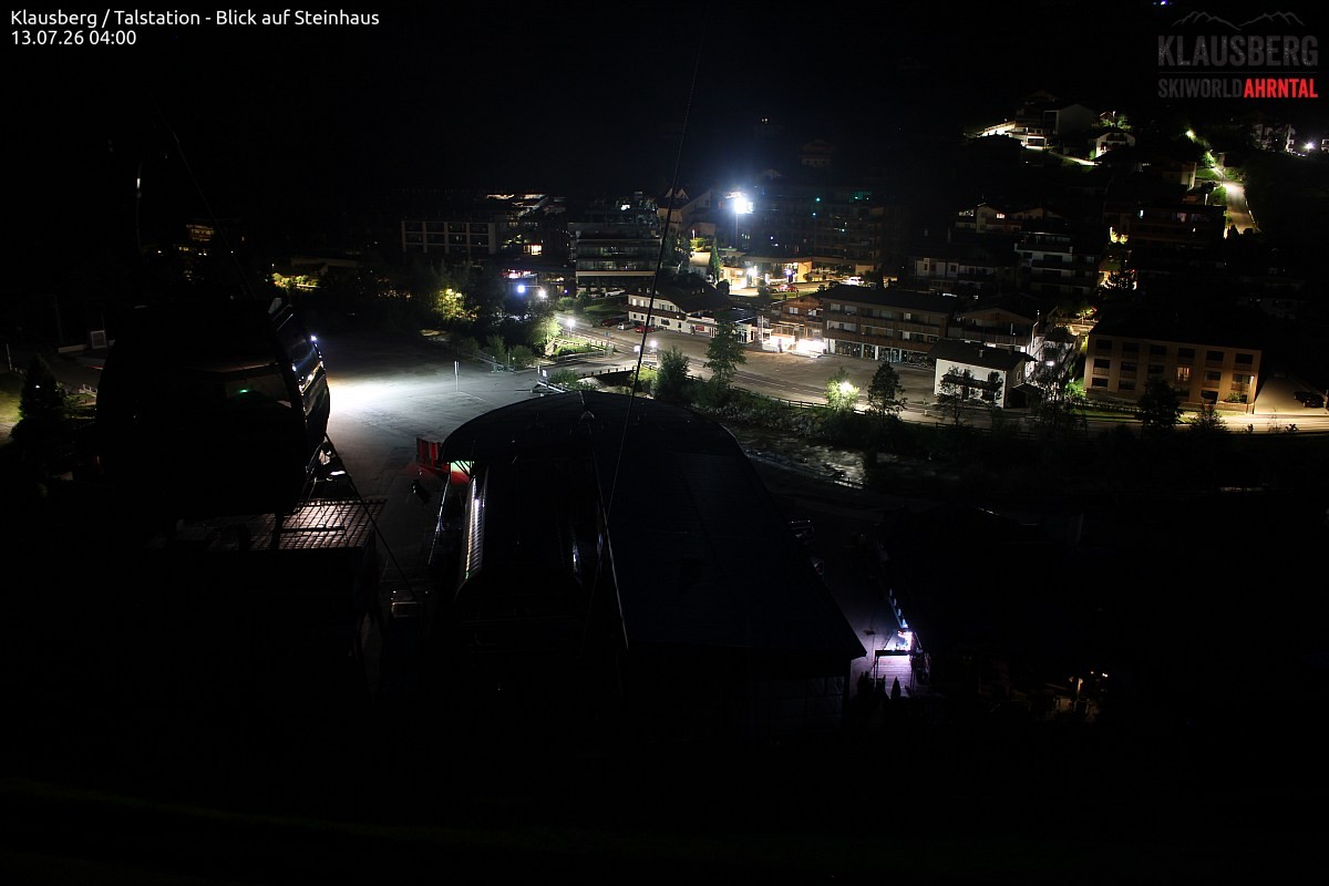 Archived image Webcam Klausberg gondola, Cadipietra/Steinhaus