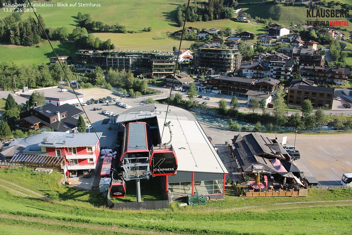 Archived image Webcam Klausberg gondola, Cadipietra/Steinhaus