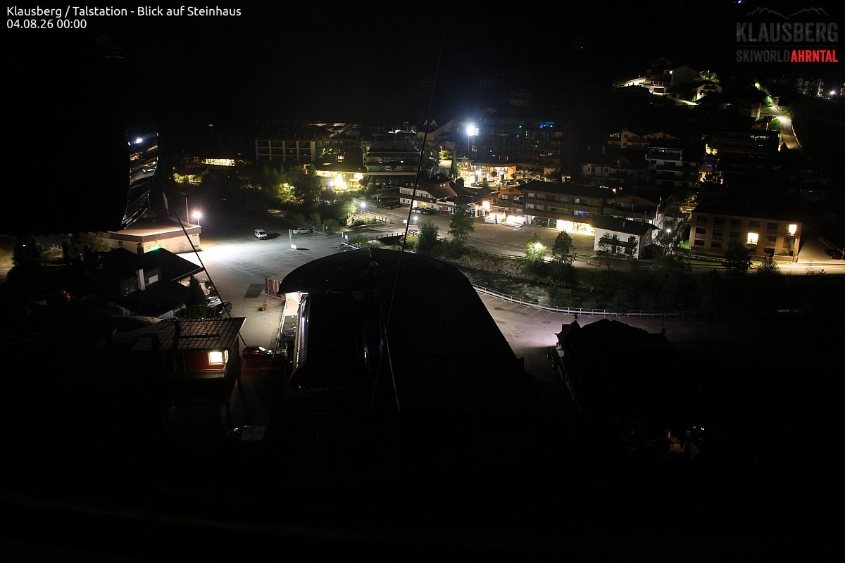 Archived image Webcam Klausberg gondola, Cadipietra/Steinhaus