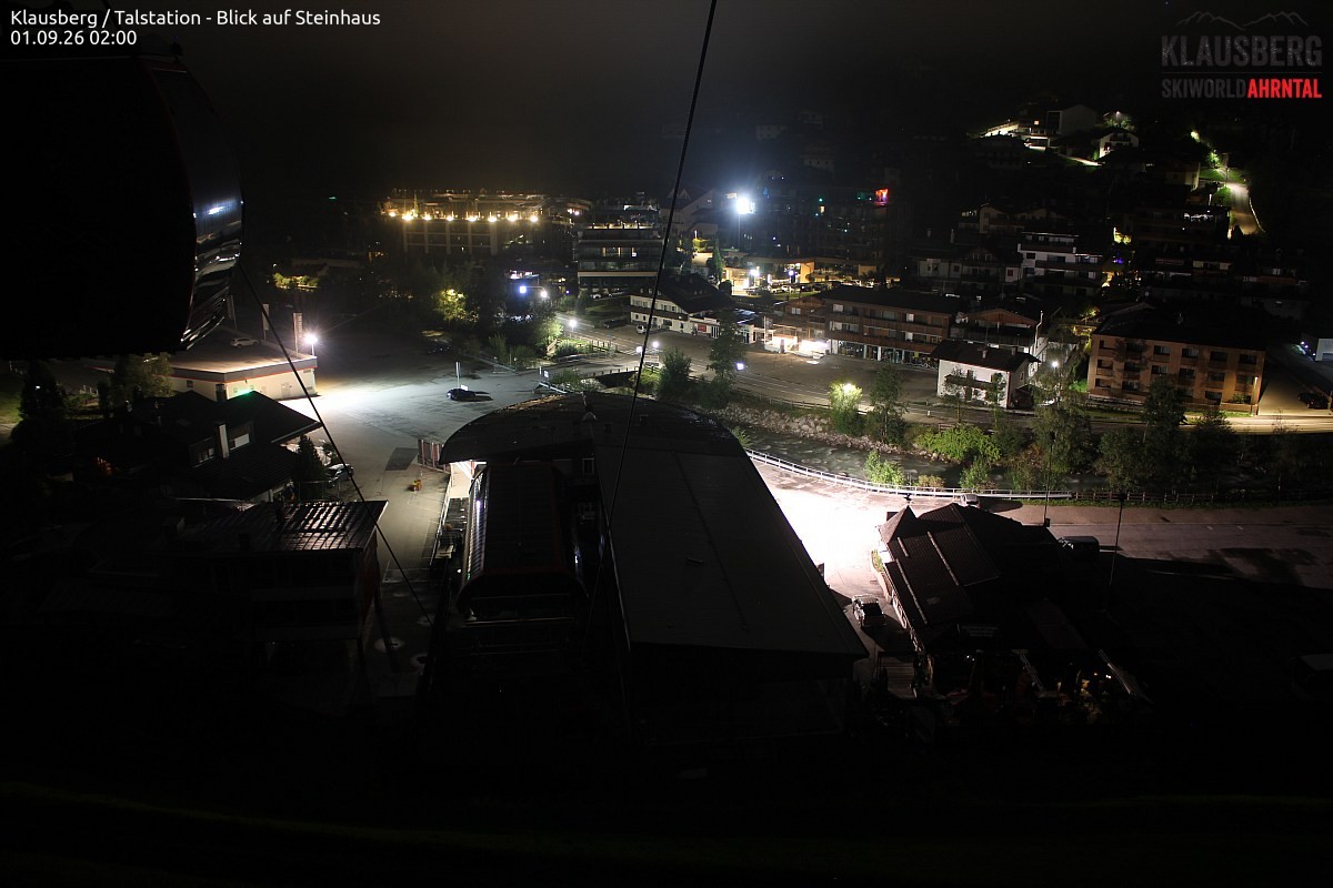 Archived image Webcam Klausberg gondola, Cadipietra/Steinhaus