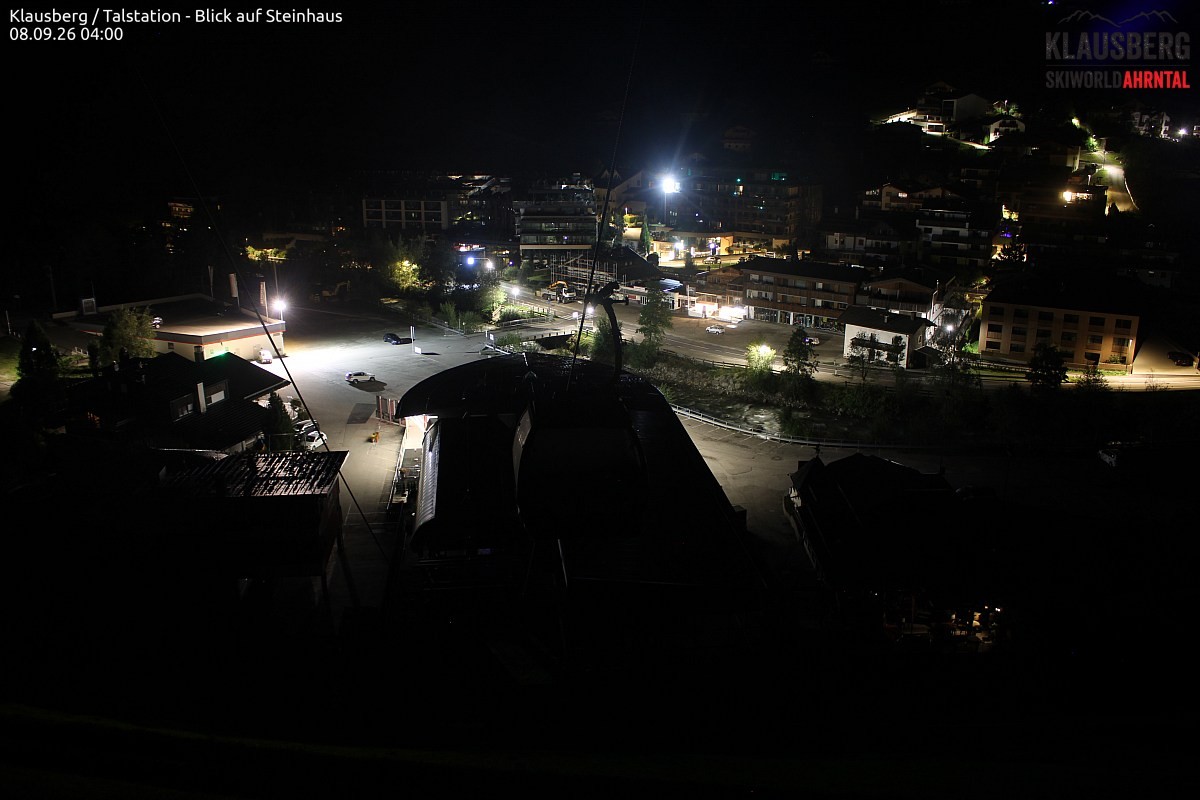 Archived image Webcam Klausberg gondola, Cadipietra/Steinhaus