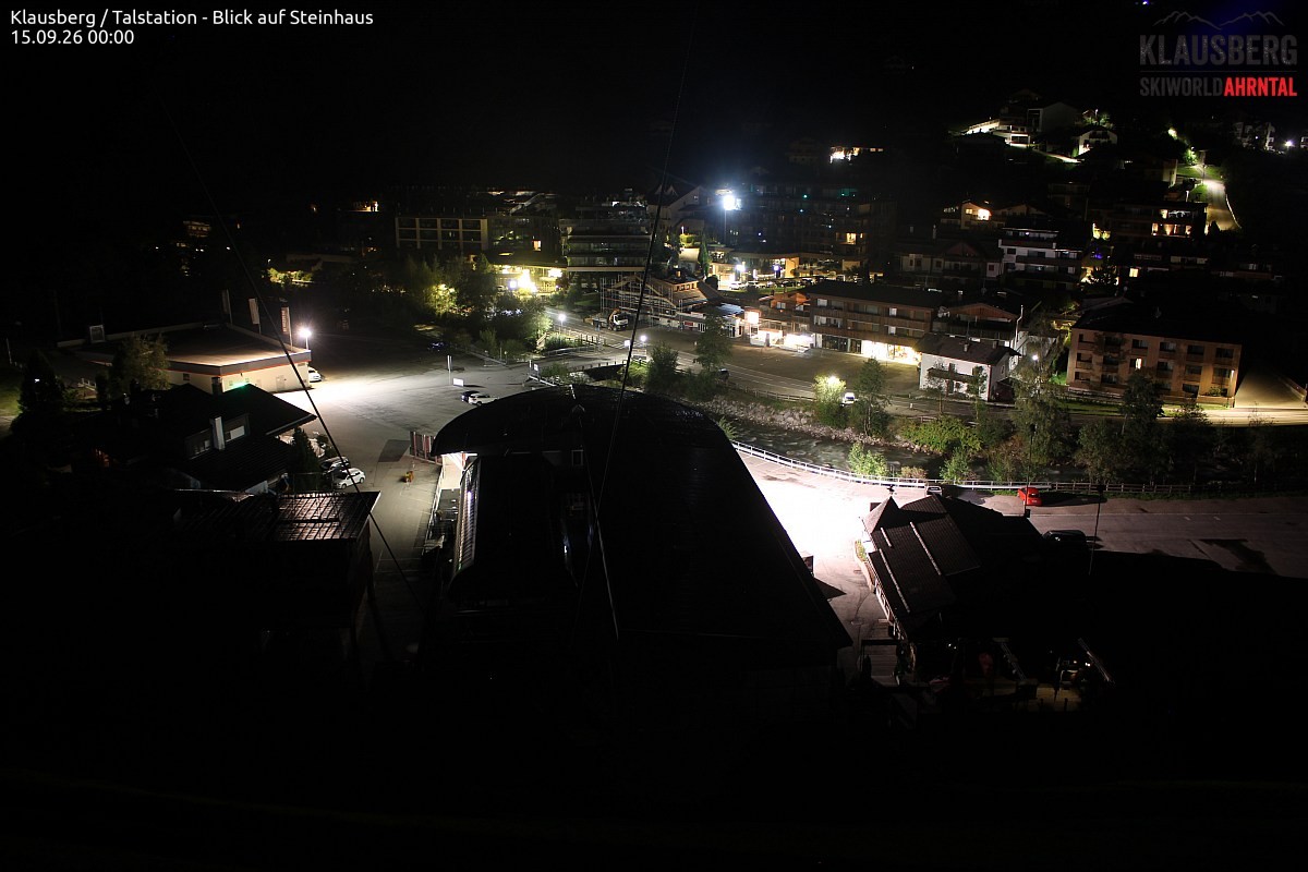 Archived image Webcam Klausberg gondola, Cadipietra/Steinhaus