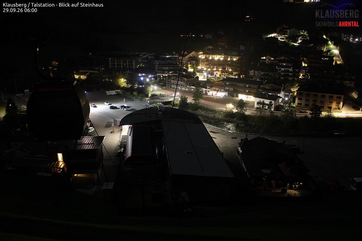 Archived image Webcam Klausberg gondola, Cadipietra/Steinhaus