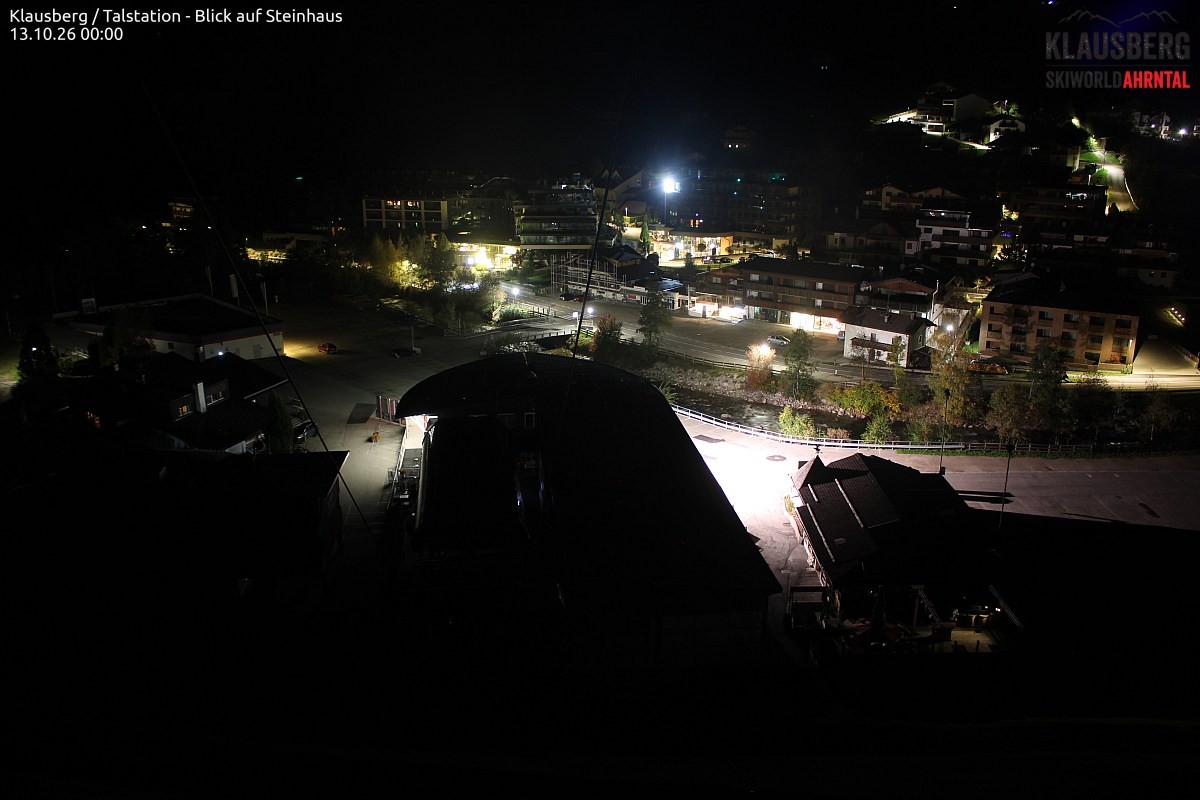 Archived image Webcam Klausberg gondola, Cadipietra/Steinhaus