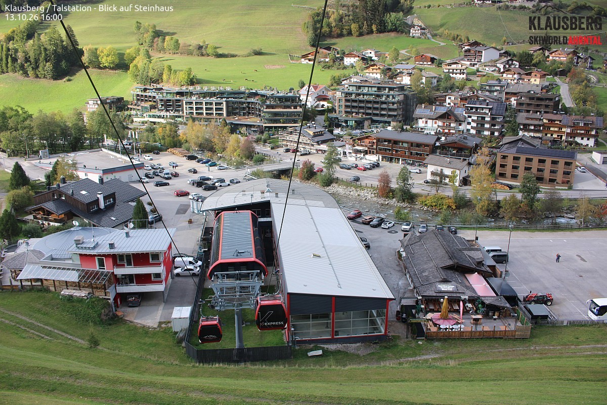 Archived image Webcam Klausberg gondola, Cadipietra/Steinhaus