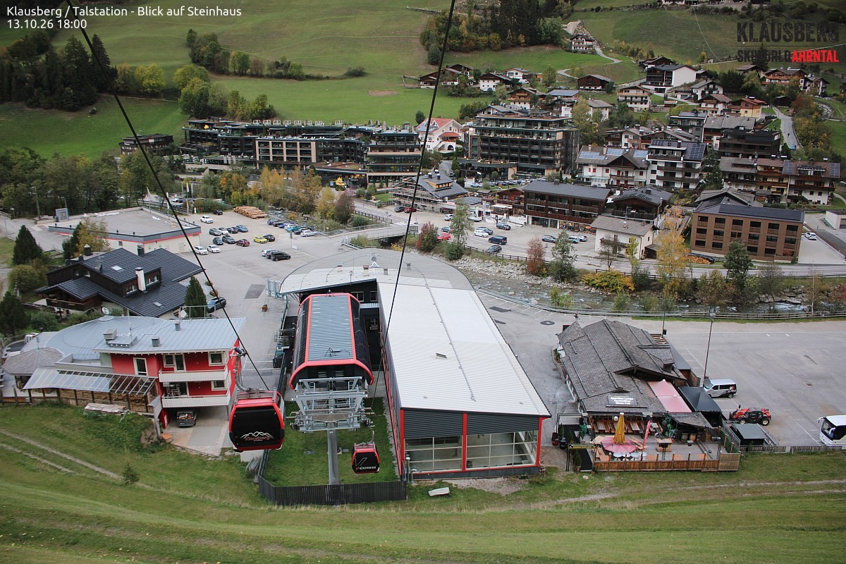 Archived image Webcam Klausberg gondola, Cadipietra/Steinhaus