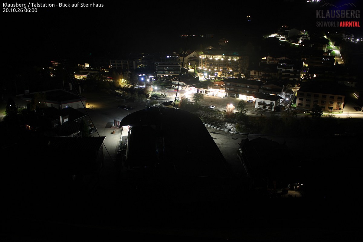 Archived image Webcam Klausberg gondola, Cadipietra/Steinhaus