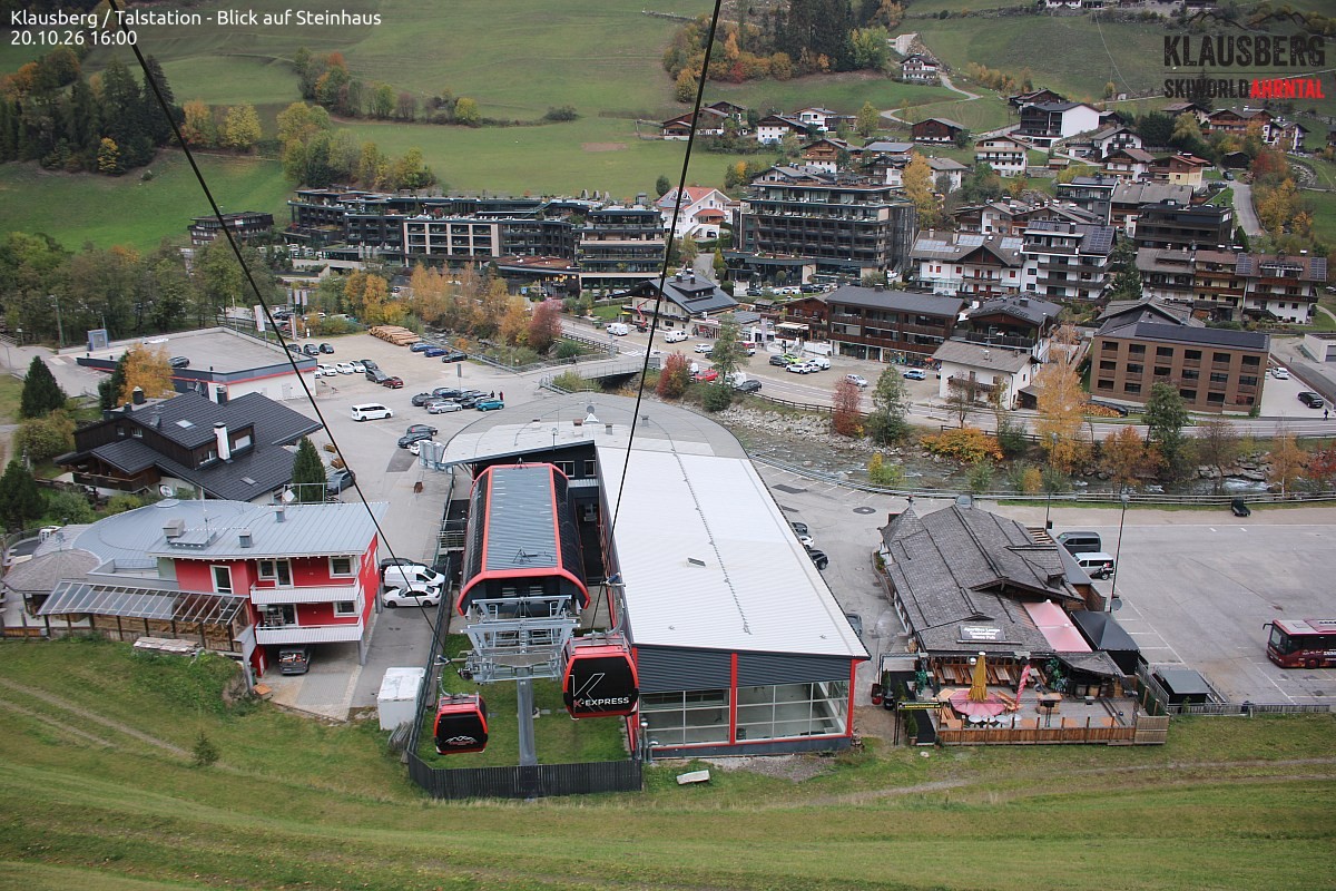 Archived image Webcam Klausberg gondola, Cadipietra/Steinhaus