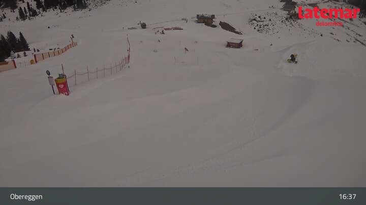 Archived image Webcam Obereggen: Terrain Park