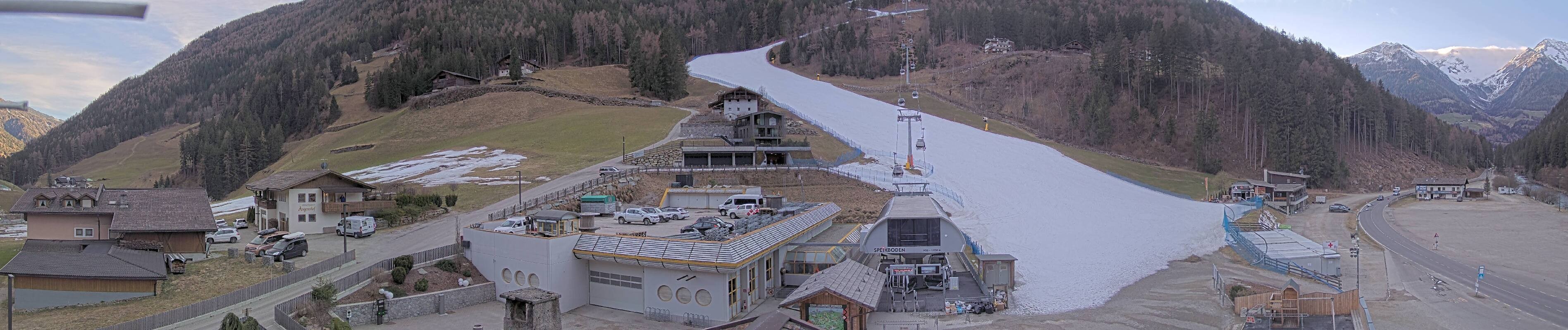 Archived image Webcam base station Speikboden gondola, South Tyrol