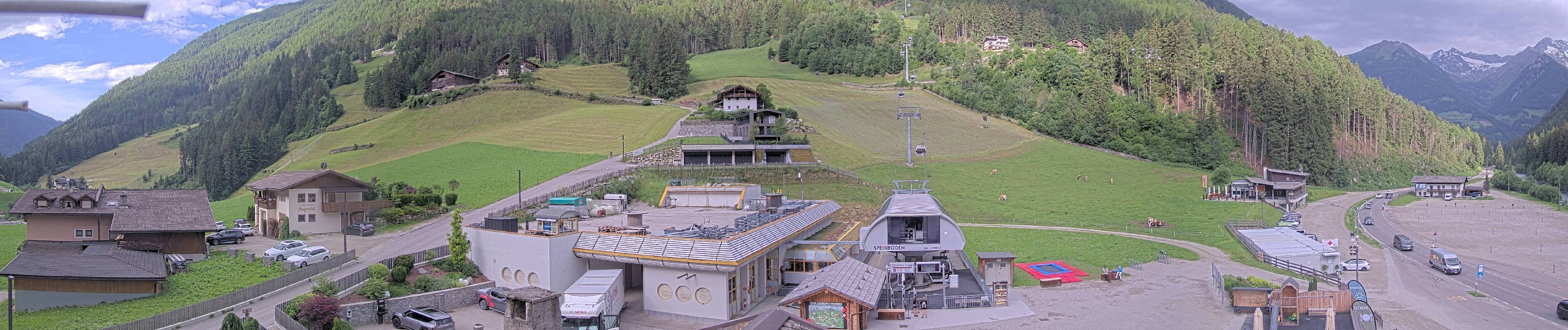 Archived image Webcam base station Speikboden gondola, South Tyrol