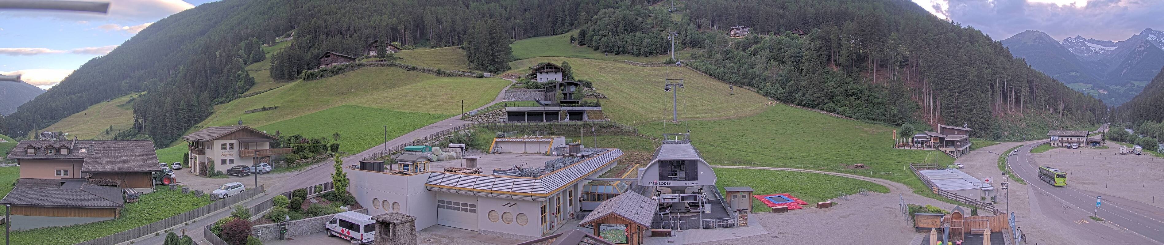 Archived image Webcam base station Speikboden gondola, South Tyrol