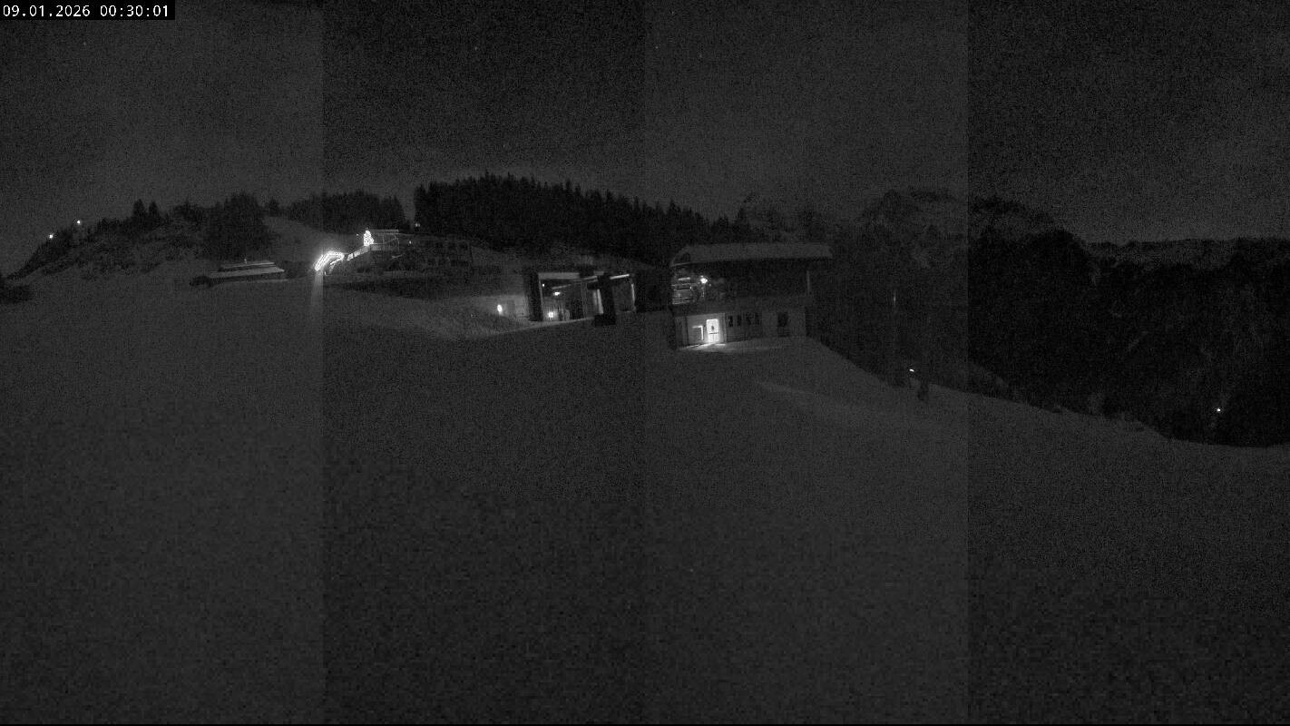 Archiv Foto Webcam Ladurns Gondelbahn Bergstation