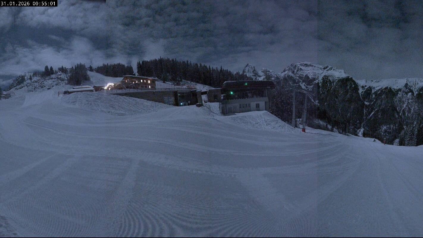 Archiv Foto Webcam Ladurns Gondelbahn Bergstation