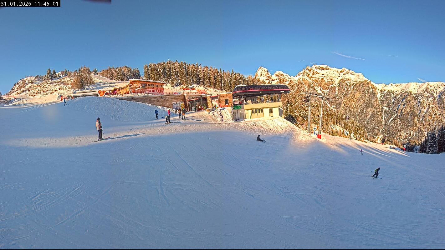 Archiv Foto Webcam Ladurns Gondelbahn Bergstation