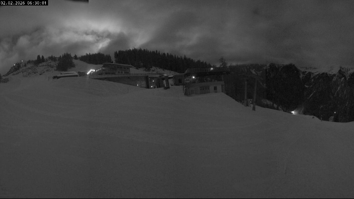 Archiv Foto Webcam Ladurns Gondelbahn Bergstation