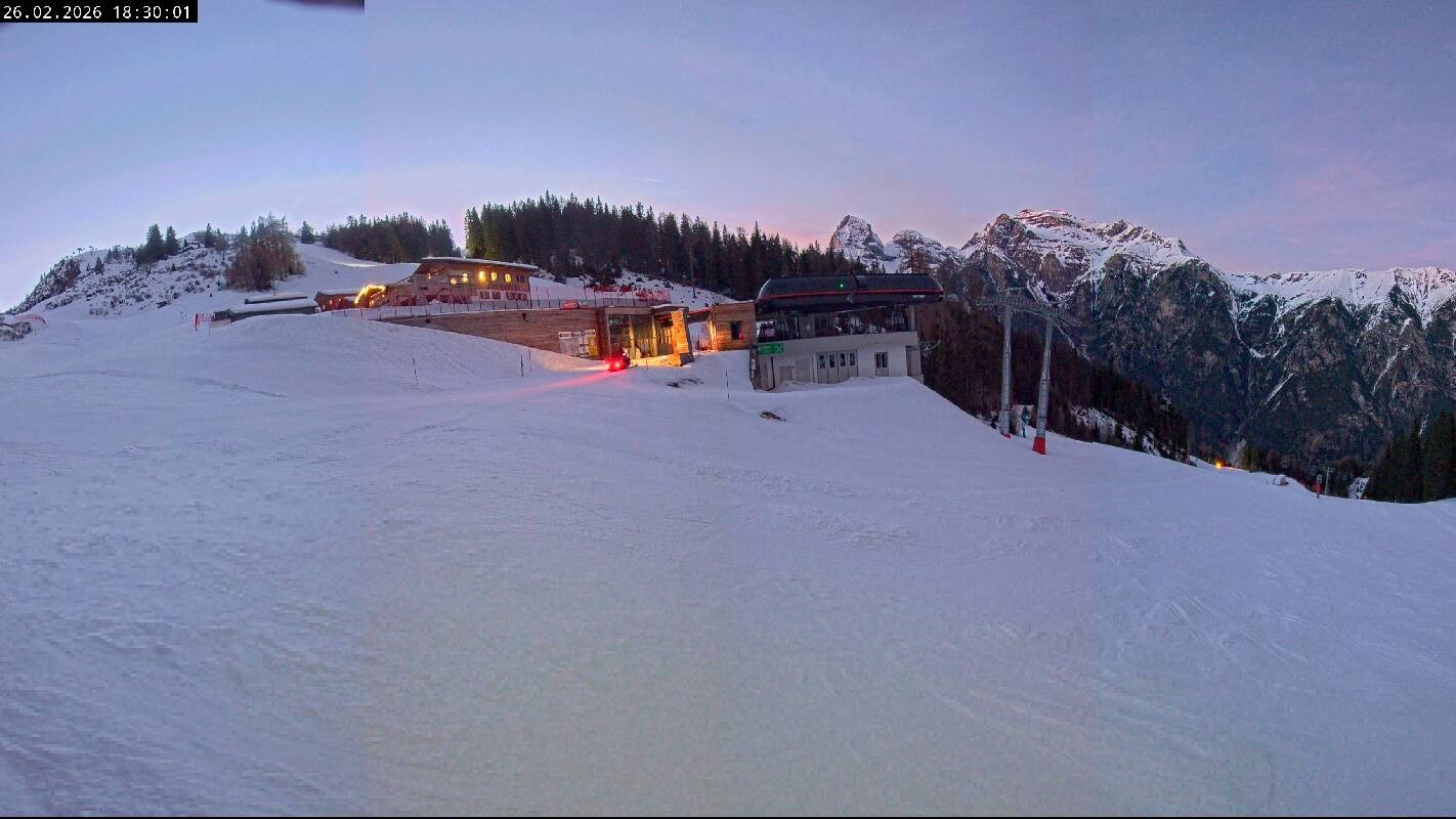 Archived image Webcam Top Station Ladurns gondola