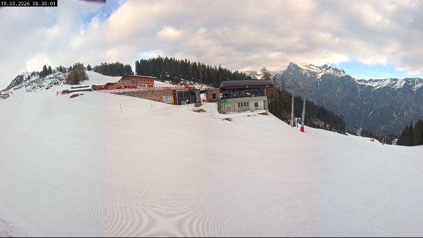 Archived image Webcam Top Station Ladurns gondola