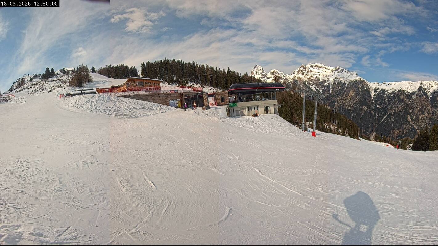Archived image Webcam Top Station Ladurns gondola